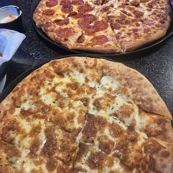 Valley Pizza Kitchen - Cheesy bread and thier thin crust pizza - Pizza Near Me - Murrieta, California Valley Pizza Kitchen - Cheesy bread and thier thin crust pizza - Pizza Near Me - Murrieta, California