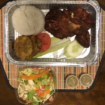 El Cafetero Bakery - Milanesa de Pollo Lunch Special(unfortunately the breaded chicken was burned- la milanesa de pollo lo sirvieron quemada) - Colombian Near Me - White Plains, New York El Cafetero Bakery - Milanesa de Pollo Lunch Special(unfortunately the breaded chicken was burned- la milanesa de pollo lo sirvieron quemada) - Colombian Near Me - White Plains, New York