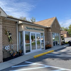 Royer's Flowers & Gifts