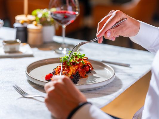 Quattro Restaurant and Bar by null