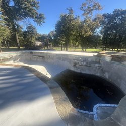 Thunder Pools and Spas - This is after 6 months from dig day! Useless.