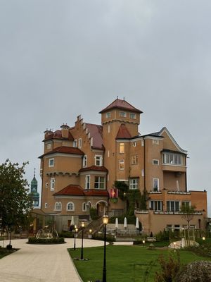 Hotel Schloss Mönchstein by null