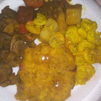 Healthfull Essence - Bbq tofu, Krabcake was gigantic. Tasty - Caribbean Near Me - Atlanta, Georgia