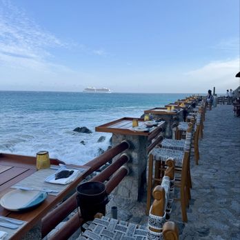 El Farallón - Seafood Near Me - Cabo San Lucas, BCS