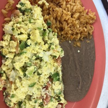 El Faro Restaurant - Huevos a la Mexicana - Mexican Near Me - Chicago, Illinois El Faro Restaurant - Huevos a la Mexicana - Mexican Near Me - Chicago, Illinois