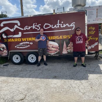 Mark's Outing - Burgers Near Me - San Antonio, Texas