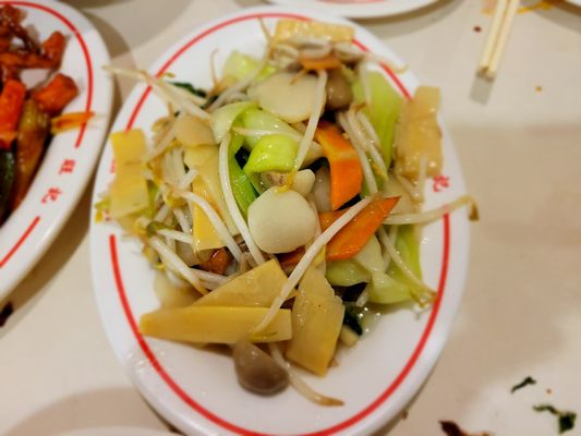 Wong Kei by null