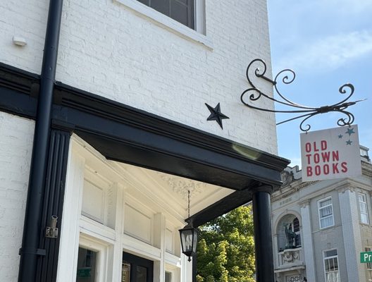 Old Town Books by null