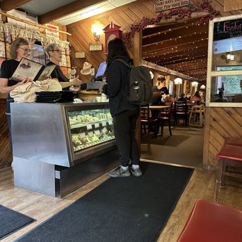 Darbi's Cafe - American Near Me - Pinetop, Arizona