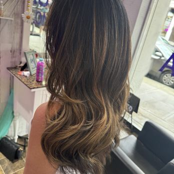 Aura Salon and Spa - Skin Care Near Me - Puyallup, Washington