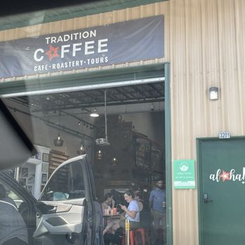 Tradition Coffee Roasters Cafe And Tours - Entrance - Coffee Roasteries Near Me - Kailua, Hawaii Tradition Coffee Roasters Cafe And Tours - Entrance - Coffee Roasteries Near Me - Kailua, Hawaii
