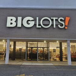 Big Lots - Outside