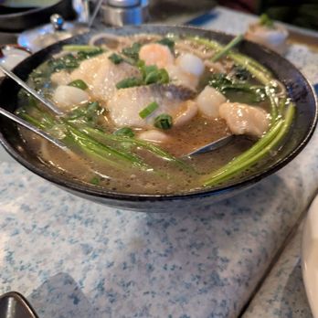 Dumpling Kitchen Noe Valley - C07. Seafood Noodle Soup - Shanghainese Near Me - San Francisco, California