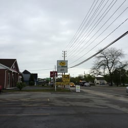 D & M Tire Sales Inc of Newport - D&M Tire sign