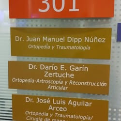 Dr. Juan Manuel Dipp - Consultorio del Hospital Ángeles