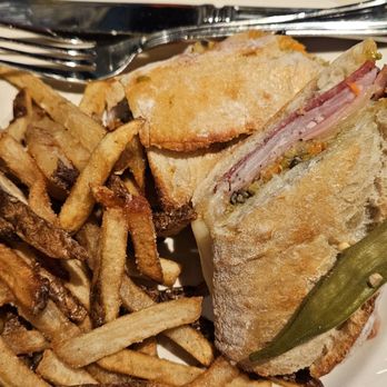 Lucky 32 Southern Kitchen - Muffaletta sandwich - New American Near Me - Greensboro, North Carolina