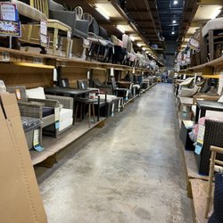 Model Home Clearance Center