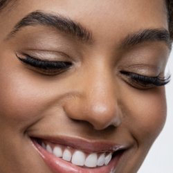 Amazing Lash Studio - Full-on glam!