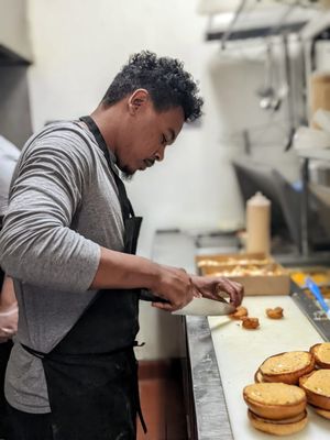 Ali's Chicken & Waffles by null