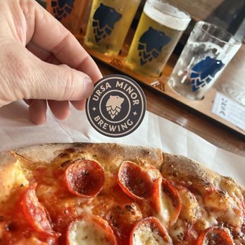 Ursa Minor Brewing - Delicious pizza - Brewpubs Near Me - Duluth, Minnesota