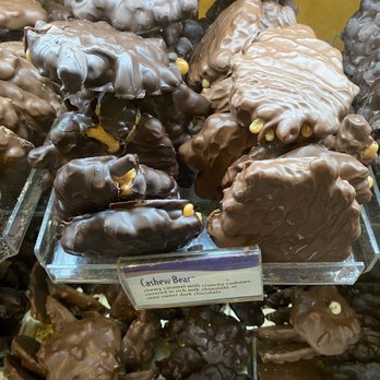 Rocky Mountain Chocolate Factory - Chocolatiers & Shops Near Me - Vail, Colorado Rocky Mountain Chocolate Factory - Chocolatiers & Shops Near Me - Vail, Colorado