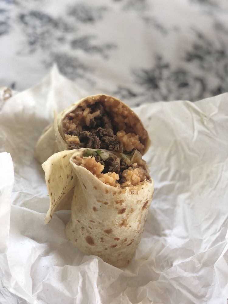 Antojitos Y Mas