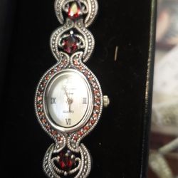 Memories Antiques - Silver garnet watch purchased