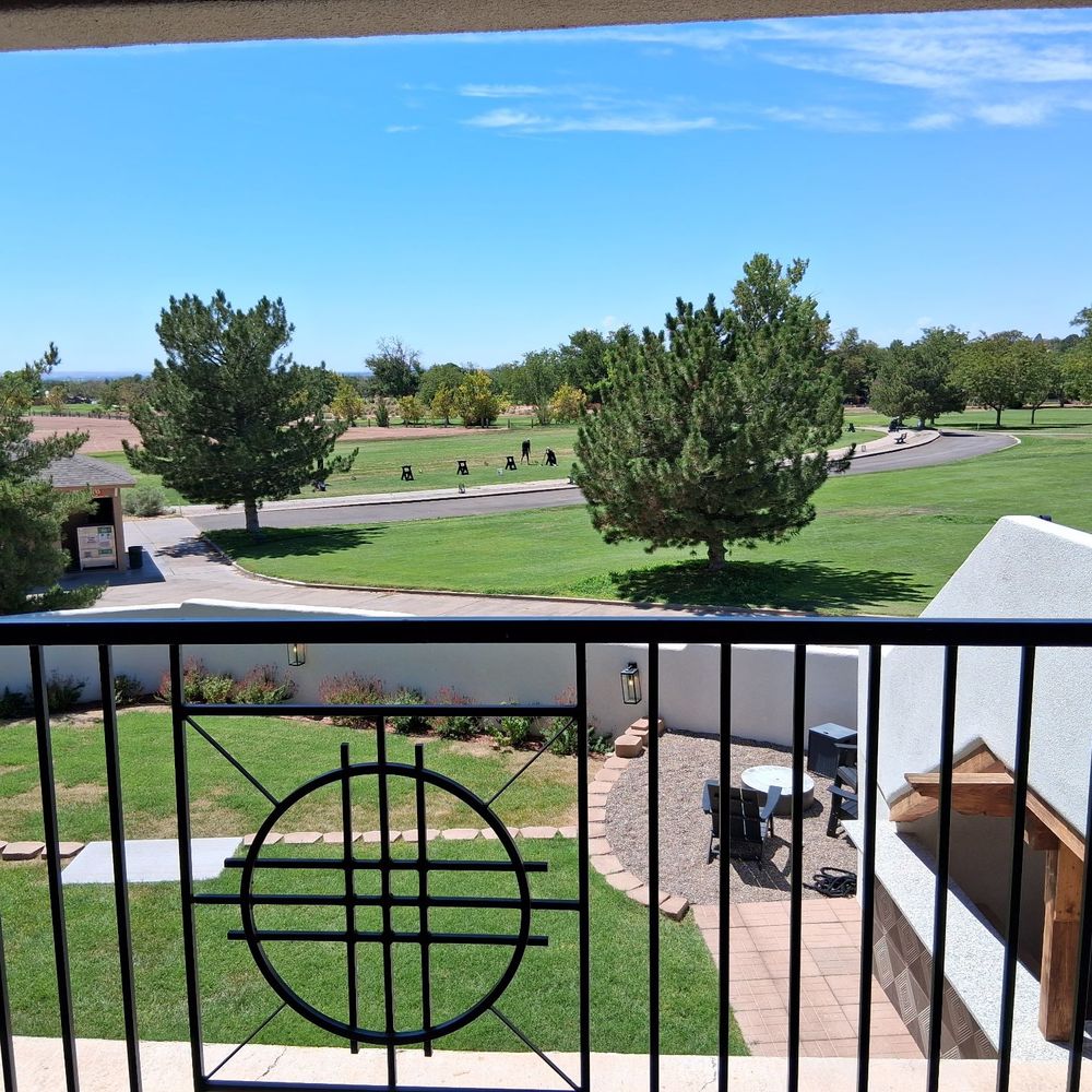 El Verde Inn - Balcony - Hotels Near Me - Albuquerque, New Mexico El Verde Inn - Balcony - Hotels Near Me - Albuquerque, New Mexico