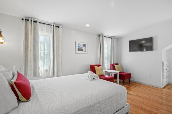 Eagle Wing Inn by null