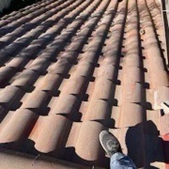Triangle Roofing - Front facing portion of the roof right before it is completed. - Roofing Near Me - San Jacinto, California