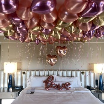 Balloonies - Romantic Hotel Surprise... - Balloon Services Near Me - Tampa, Florida Balloonies - Romantic Hotel Surprise... - Balloon Services Near Me - Tampa, Florida
