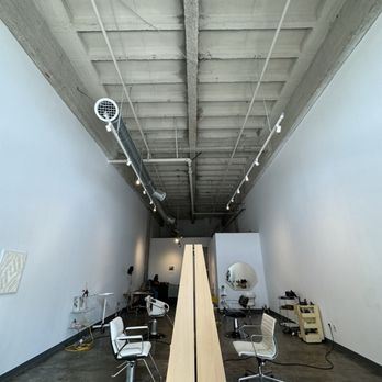 Roommate Salon - Hair Salons Near Me - Los Angeles, California Roommate Salon - Hair Salons Near Me - Los Angeles, California