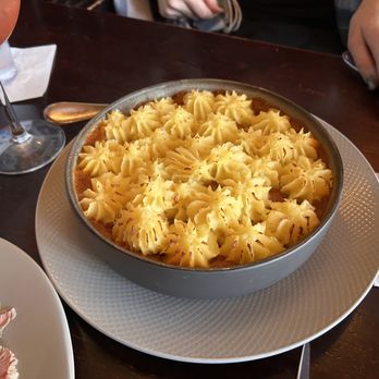 Samuel Beckett's Irish Gastro Pub - Sheppard's Pie - Gastropubs Near Me - Arlington, Virginia Samuel Beckett's Irish Gastro Pub - Sheppard's Pie - Gastropubs Near Me - Arlington, Virginia