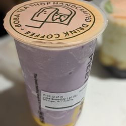 Meetea Cafe- Redmond - Ube and pudding smoothie