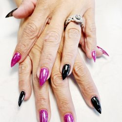 Expo Nails - Acrylic nails