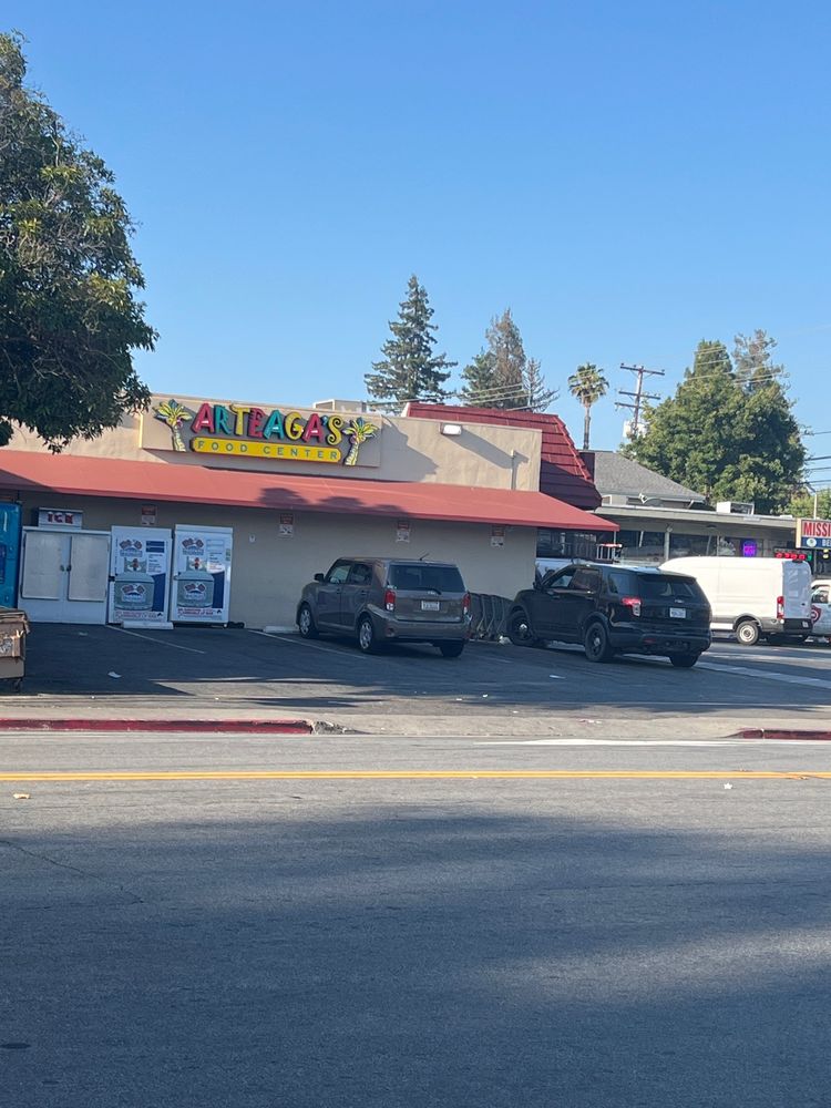 Arteagas Food Center
