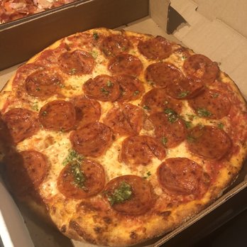 Fresca Pizza & Pasta - Pepperoni Pizza with Garlic Oil - Pizza Near Me - Toronto, Ontario Fresca Pizza & Pasta - Pepperoni Pizza with Garlic Oil - Pizza Near Me - Toronto, Ontario