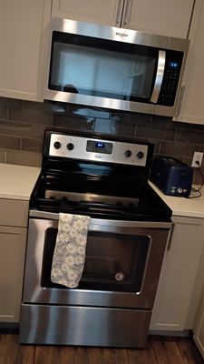 Residential Cleaning - Top-rated house cleaning service delivers 5-star quality at affordable prices.  Call us today for a free evaluation