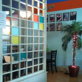 The Barefoot Burger - Bars Near Me - Crawfordsville, Indiana