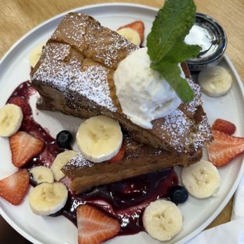 Everyday Eatery - French toasts - Cafes Near Me - Irvine, California