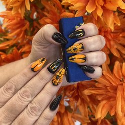 Lush Nail Studio - Kelly