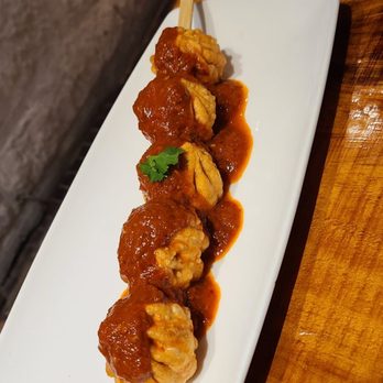 Momo Hut & Gardens - Himalayan/Nepalese Near Me - Toronto, Ontario