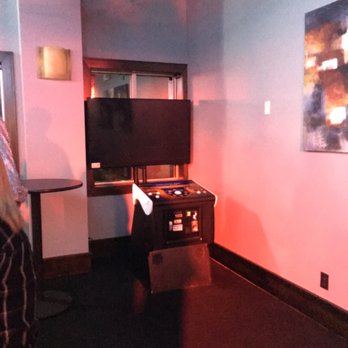 Tonic Bar - GoldenTee game not working - Lounges Near Me - West Des Moines, Iowa