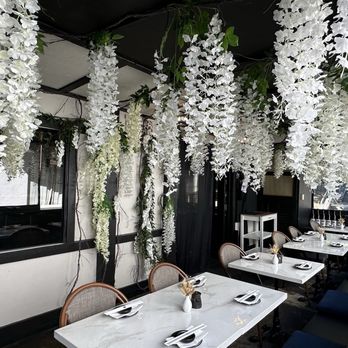 Kuro Nami - Enclosed patio with a gentle breeze through the windows - Japanese Near Me - San Anselmo, California