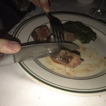 Benjamin Steakhouse - Steak so tender as a jk we used the dull side of the knife and steak was like a butter - Steakhouses Near Me - White Plains, New York