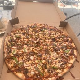 16 inch Bbq Chicken pizza
