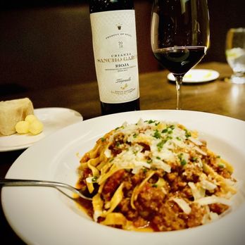 Prime Steakhouse - Fettuccine Bolognese - Steakhouses Near Me - Niagara Falls, Ontario Prime Steakhouse - Fettuccine Bolognese - Steakhouses Near Me - Niagara Falls, Ontario