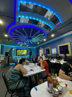 Pho Huong Lan by null