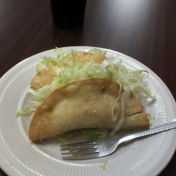 Los Forasteros Mexican Food - Hard shell tacos are an always for me - Mexican Near Me - Albuquerque, New Mexico Los Forasteros Mexican Food - Hard shell tacos are an always for me - Mexican Near Me - Albuquerque, New Mexico