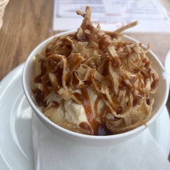 La Corriente La Jolla - Caramel vanilla ice cream - Seafood Near Me - San Diego, California